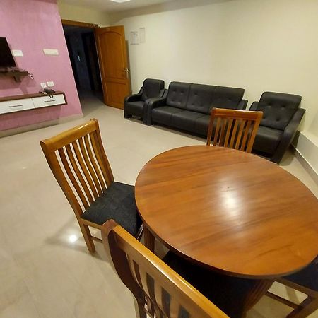 Hotel Sree Gokulam Apartments Guruvayur Exterior photo