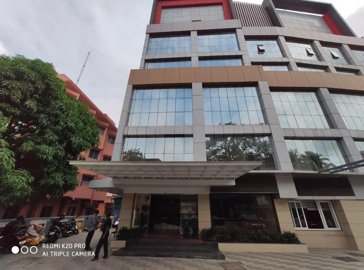 Hotel Sree Gokulam Apartments Guruvayur Exterior photo
